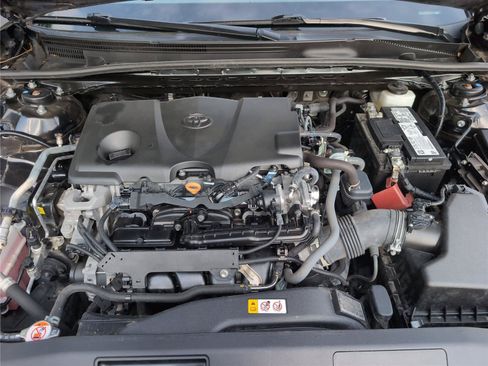Used 2024 Toyota Camry SE FWD image 16