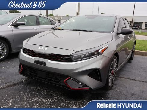 Used 2022 Kia Forte GT w/ GT Technology Package FWD image 11
