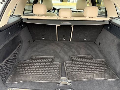 Used 2021 Mercedes-Benz GLC 300 4MATIC SUV image 31