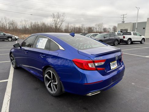 Used 2018 Honda Accord Sport image 4