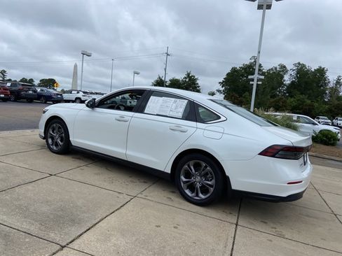 Used 2023 Honda Accord EX image 8