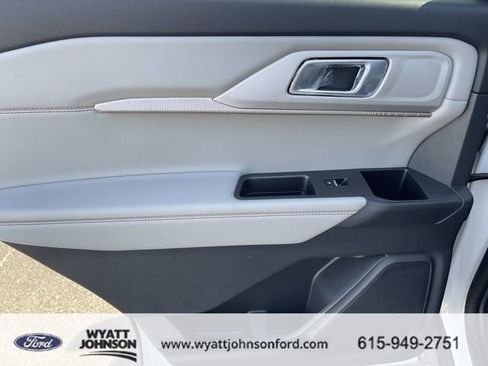 New 2026 Ford Explorer Active AWD/4WD image 21