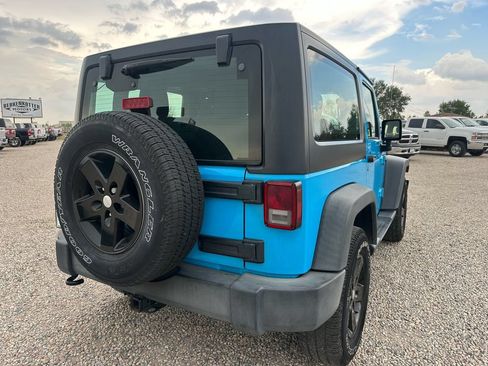 Used 2018 Jeep Wrangler Sport AWD/4WD image 14