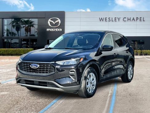 Used 2024 Ford Escape Active image 1