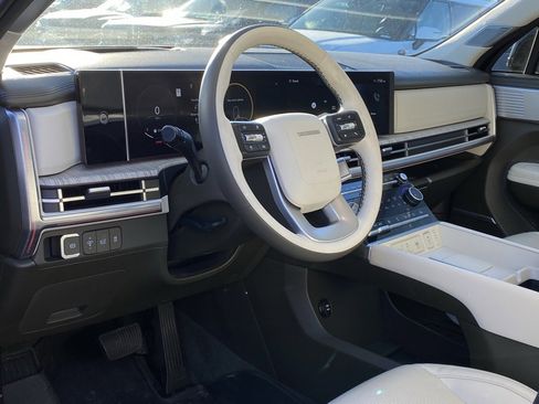 Used 2024 Hyundai Santa Fe Calligraphy image 10