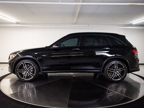 Used 2022 Mercedes-Benz GLC 43 AMG 4MATIC image 2