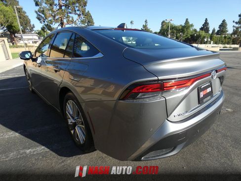 Used 2023 Toyota Mirai w/ Advanced Technology Package RWD image 12
