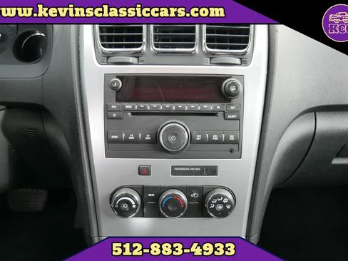 Used 2010 GMC Acadia SLE image 31