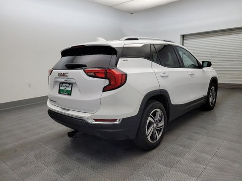 Used 2018 GMC Terrain SLT w/ Preferred Package FWD image 9