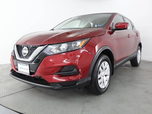 Used 2020 Nissan Rogue Sport S FWD image 3