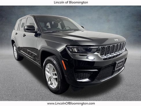 Used 2025 Jeep Grand Cherokee Laredo X w/ Luxury Tech Group I AWD/4WD image 8
