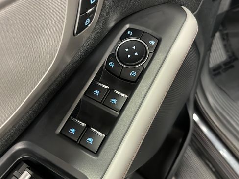Used 2025 Ford Expedition Max Active AWD/4WD image 21