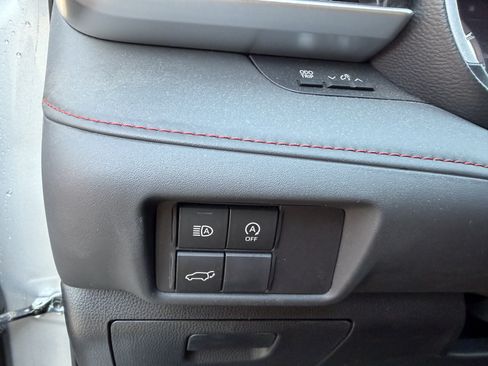 Used 2023 Toyota Highlander XSE FWD image 15