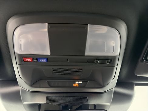 Used 2025 Subaru Crosstrek 2.5i Sport w/ Crosstrek Mirror Package image 29