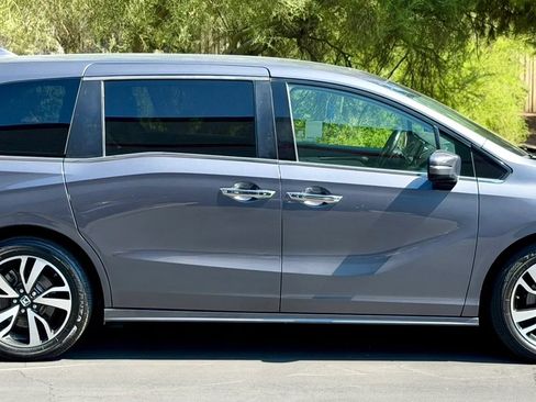 Used 2019 Honda Odyssey Elite image 4