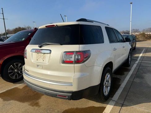 Used 2014 GMC Acadia SLE image 3