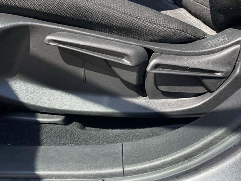 Used 2024 Honda HR-V LX image 15