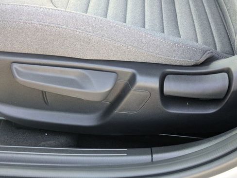 New 2025 Kia K4 EX image 19