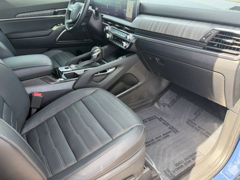 Used 2025 Kia Telluride SX Prestige image 13