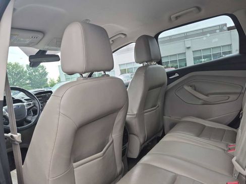 Used 2014 Ford Escape Titanium w/ Equipment Group 401A AWD/4WD image 18