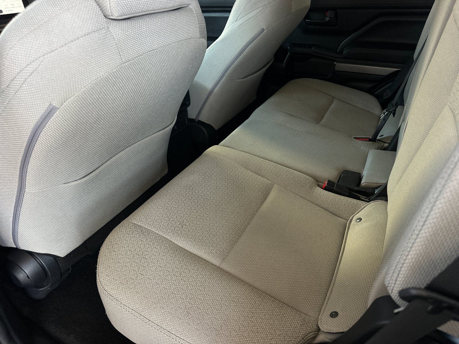 Used 2025 Toyota 4Runner SR5 AWD/4WD image 11