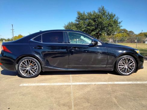 Used 2016 Lexus IS 200t w/ Accessory Package image 4