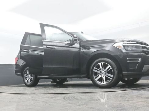 Certified 2024 Ford Expedition Limited AWD/4WD image 32