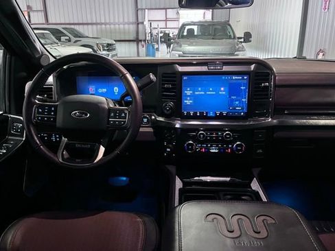 Used 2025 Ford F250 King Ranch w/ FX4 Off-Road Package image 30