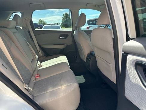 Used 2021 Nissan Rogue SV FWD image 7