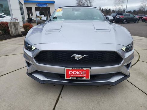 Used 2021 Ford Mustang Premium image 9