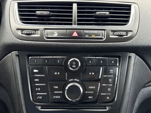 Used 2013 Buick Encore Convenience FWD image 22