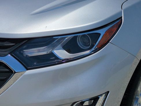 Used 2021 Chevrolet Equinox LS w/ LS Convenience Package FWD image 6