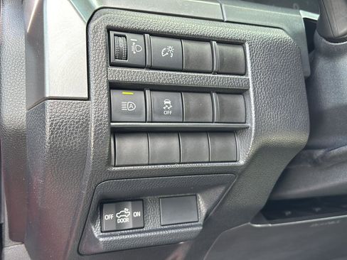 Used 2024 Toyota Tacoma SR5 AWD/4WD image 19