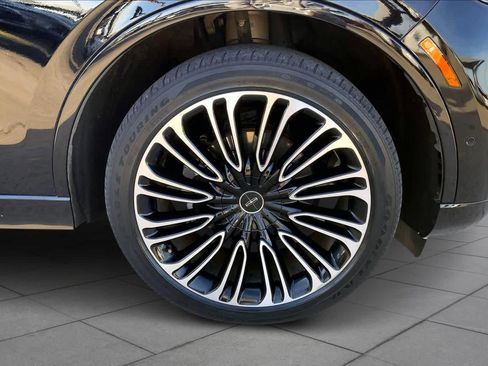 Used 2020 Lincoln Aviator Black Label w/ Dynamic Handling Package image 10