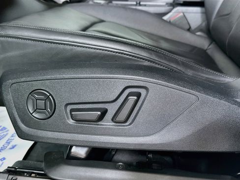 Used 2025 Audi Q3 2.0T Premium AWD/4WD image 18