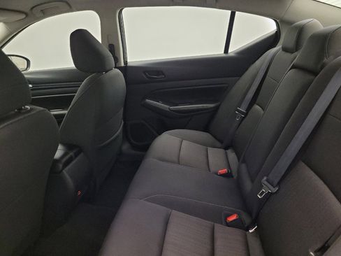 Used 2024 Nissan Altima 2.5 SV image 18