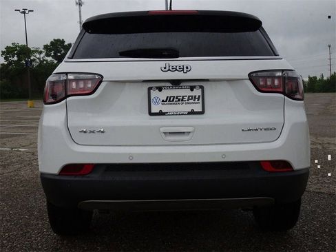 Used 2024 Jeep Compass Limited image 4