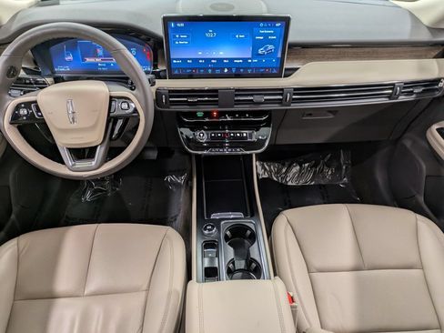 Used 2023 Lincoln Corsair Reserve FWD image 24