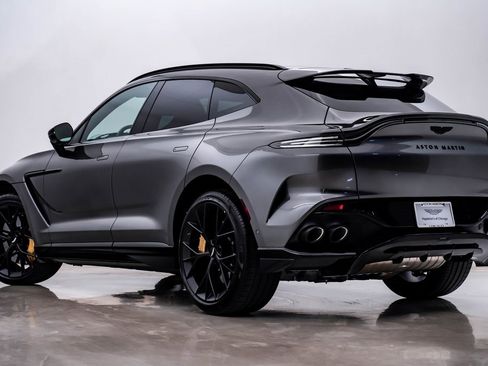 New 2026 Aston Martin DBX 707 image 8