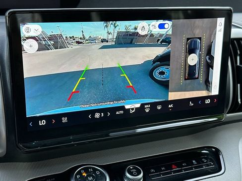 Certified 2025 Ford Expedition Max Active AWD/4WD image 19