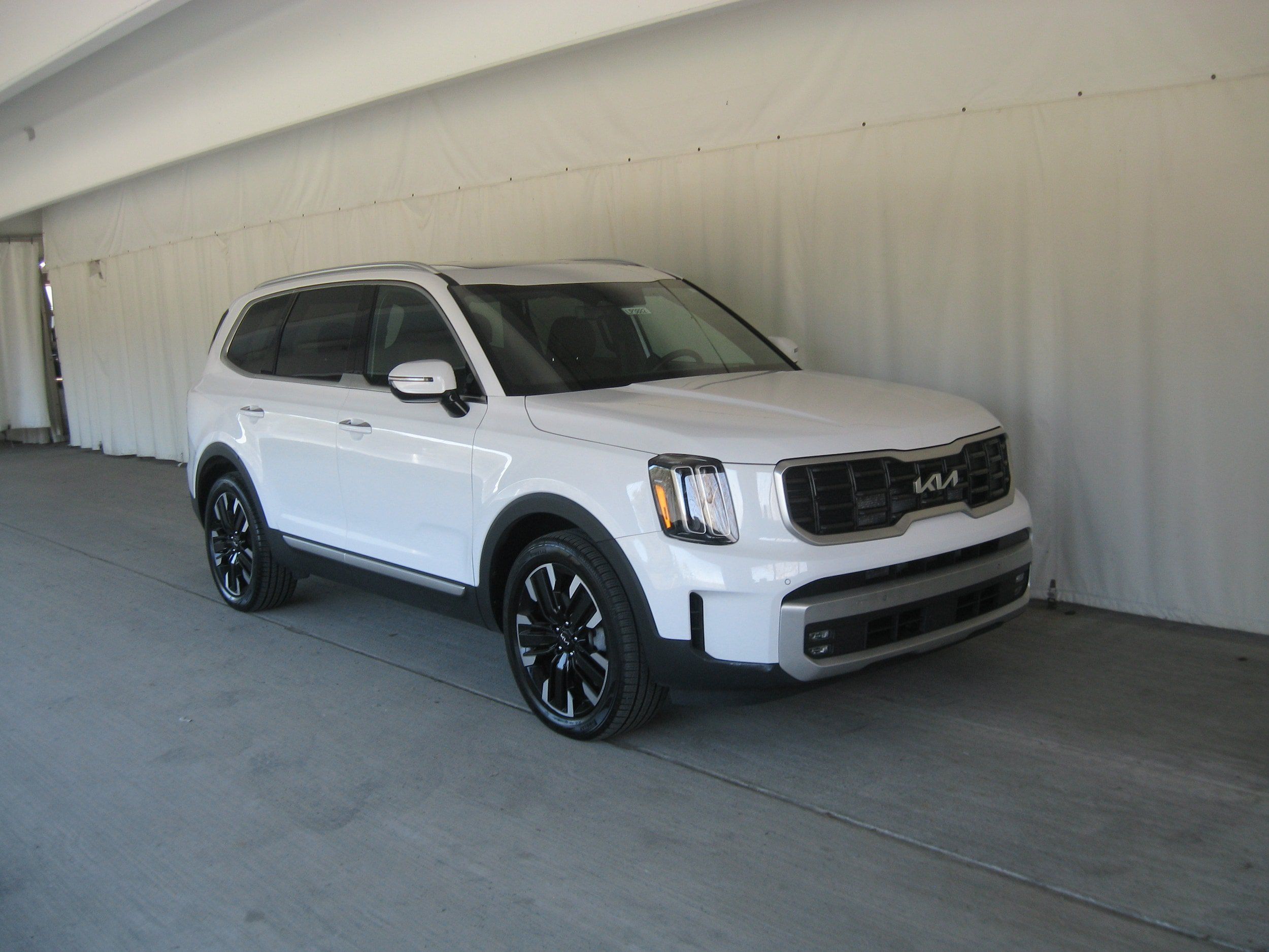 Certified 2024 Kia Telluride SX Prestige AWD/4WD image 1