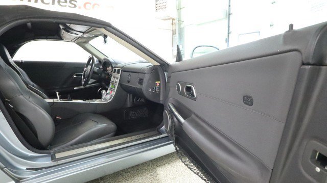 Used 2005 Chrysler Crossfire Limited RWD image 10