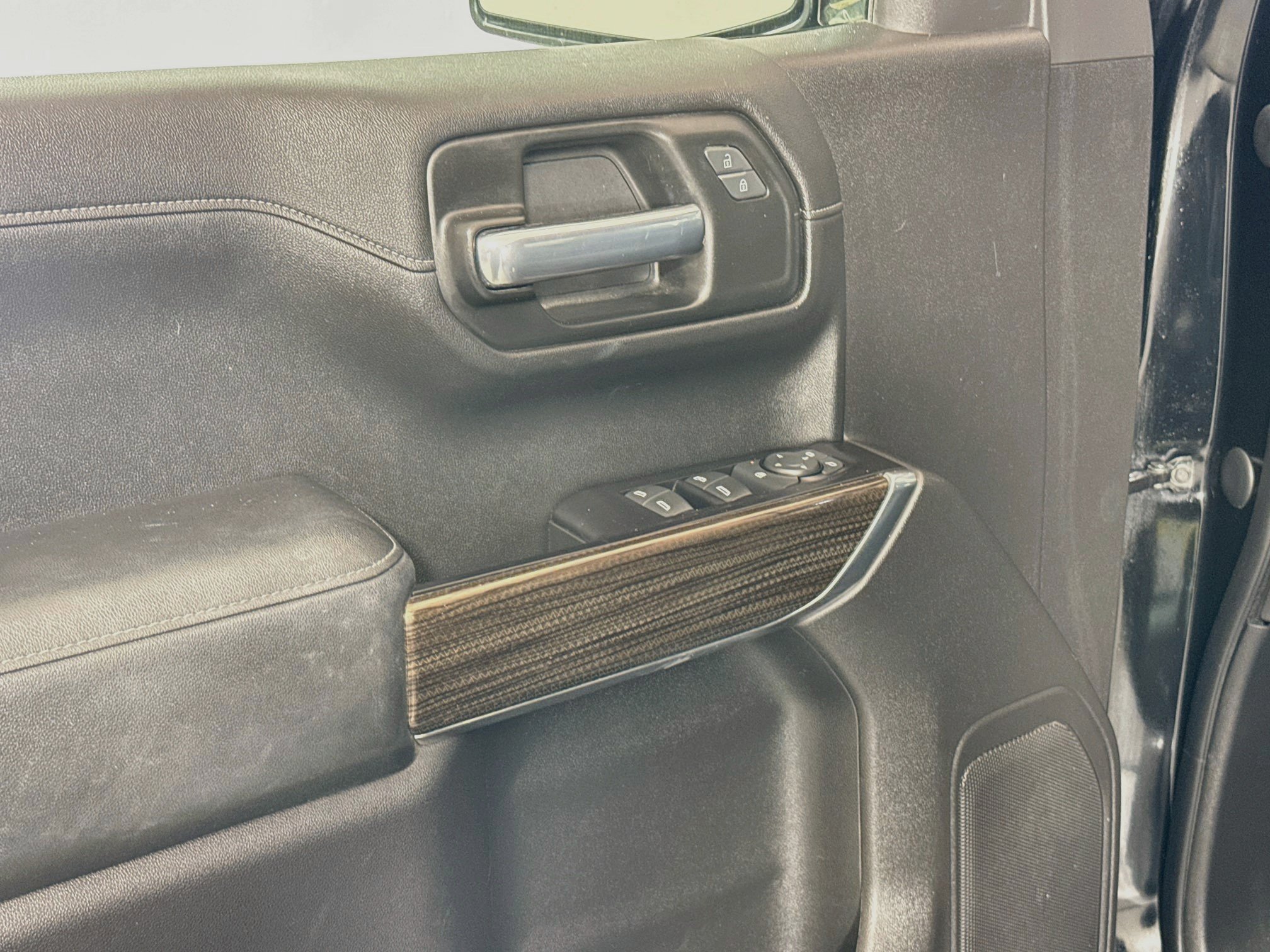 Used 2020 Chevrolet Silverado 1500 LT w/ All-Star Edition AWD/4WD image 18