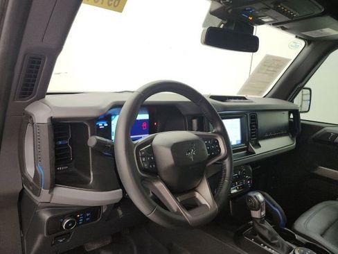 Used 2023 Ford Bronco Black Diamond image 12