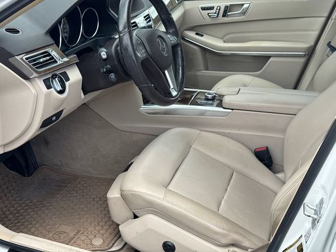 Used 2016 Mercedes-Benz E 350 4MATIC Sedan image 9