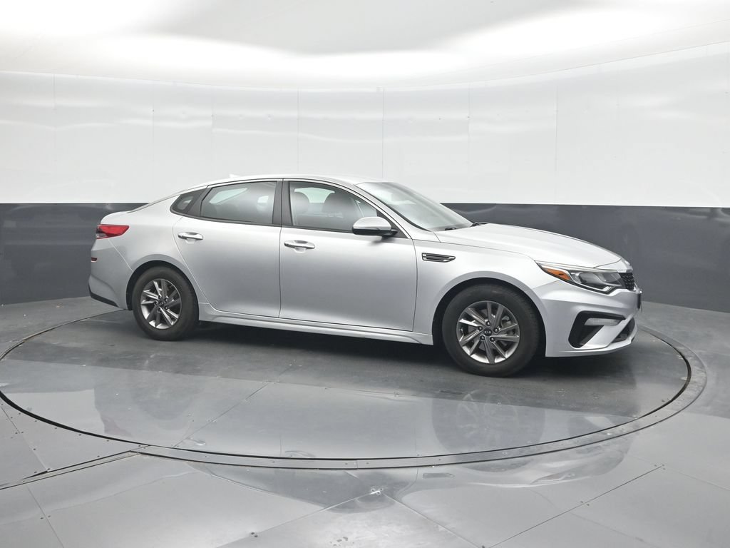 Used 2019 Kia Optima LX FWD image 11