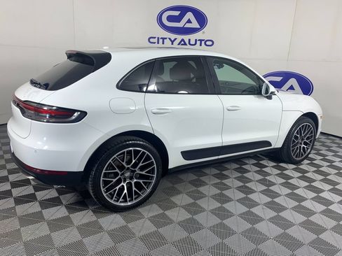Used 2020 Porsche Macan AWD/4WD image 3