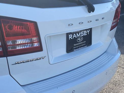 Used 2020 Dodge Journey SE image 10