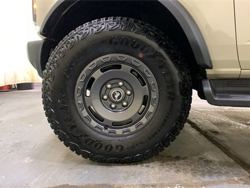 Certified 2025 Ford Bronco Outer Banks w/ Sasquatch Package image 43