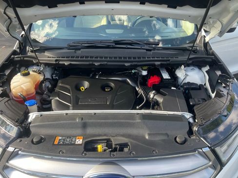 Used 2018 Ford Edge SEL w/ Equipment Group 201A image 29